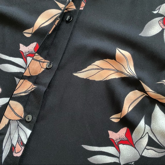 Floral blouse - Picture 6 of 10